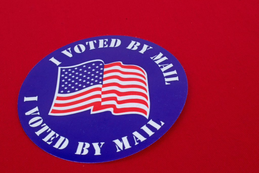 Image: Mail-in ballot application (Solicitud de voto por correo)
