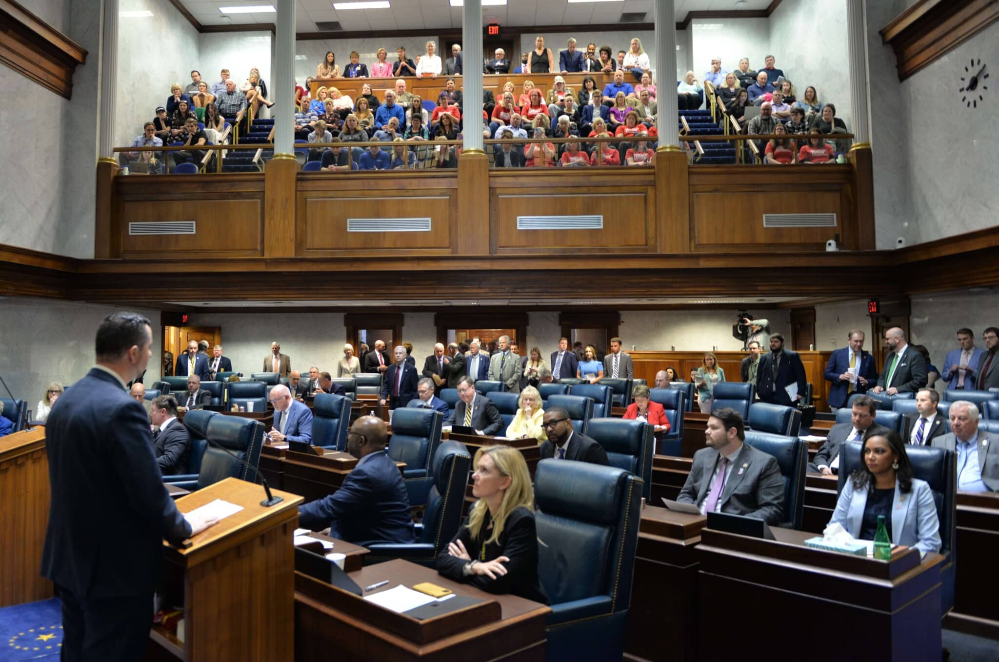 Image: Qaddoura Honors Moms Demand Action on the Senate Floor