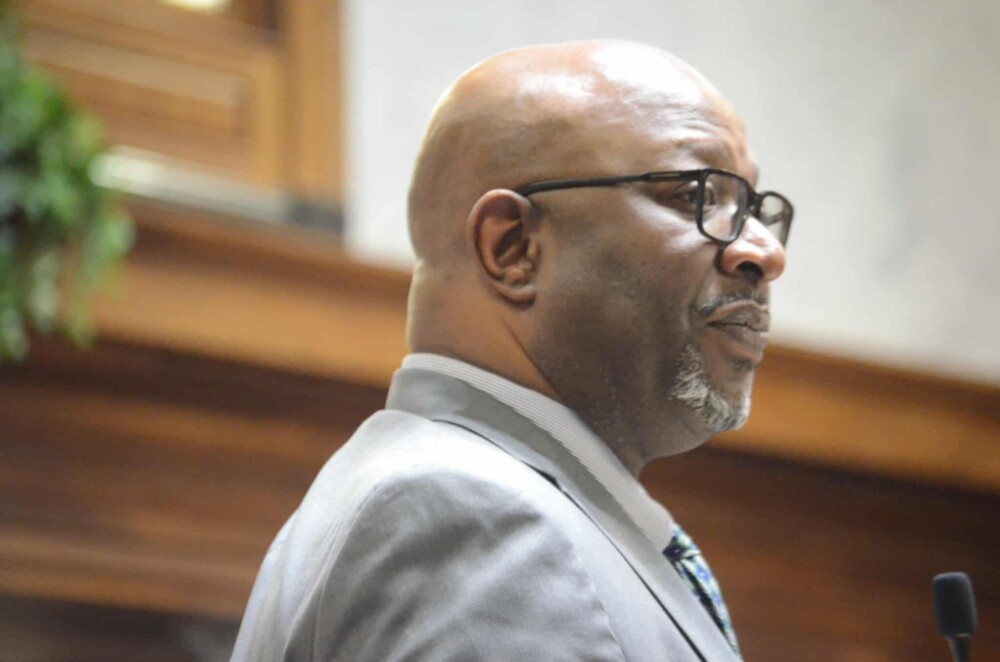 Image: Taylor Reacts to Passage of Bill That Would End Decades-Old Gary Lawsuit